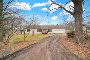 340 S Union St, Grass Lake, MI 49240 - Photo 1