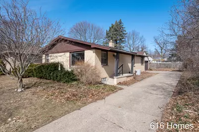 937 Lamberton Street NE, Grand Rapids, MI 49505 - Photo 1