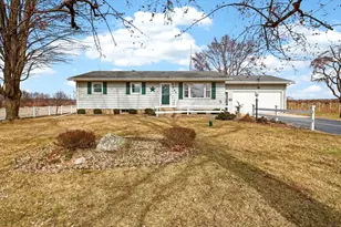565 E Rockey Weed Rd, Berrien Springs, MI 49103 - Photo 1