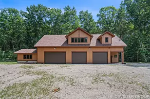 5837 Timber Blf Trl, Fennville, MI 49408 - Photo 1