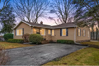 605 Coolidge Avenue, Kalamazoo, MI 49006 - Photo 1