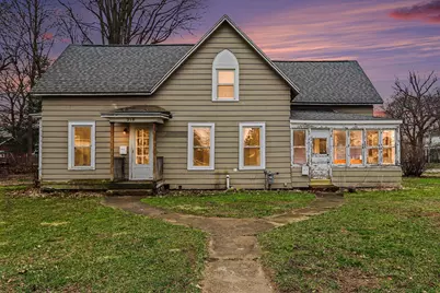 210 W Bennett Street, Three Rivers, MI 49093 - Photo 1