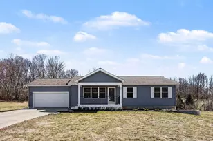 3007 Twin Meadows Dr, Jackson, MI 49201 - Photo 1