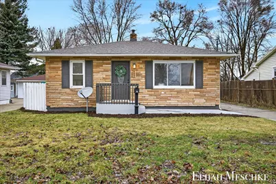27 Maplelawn Street SW, Grand Rapids, MI 49548 - Photo 1