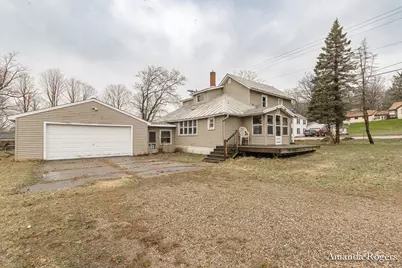926 E Main Street SE, Lowell, MI 49331 - Photo 1