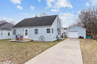 16 W Pine Street, Fremont, MI 49412 - Photo 1