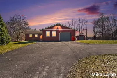 822 W 60th Street, Newaygo, MI 49337 - Photo 1