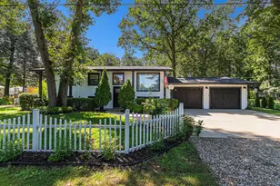 819 W Michigan St, New Buffalo, MI 49117 - Photo 1