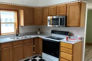 631 Woodlawn Ave, Owosso, MI 48867 - Photo 1
