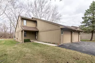 527 Park Pl, Saline, MI 48176 - Photo 1
