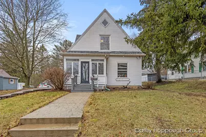 442 E Jones Street, Ionia, MI 48846 - Photo 1