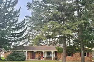 2902 Lincoln Ave, Saint Joseph, MI 49085 - Photo 1