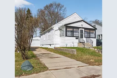 630 Saint Clair Avenue, Jackson, MI 49202 - Photo 1
