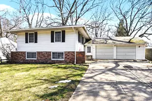 2325 Fair Oaks Street E, Niles, MI 49120 - Photo 1