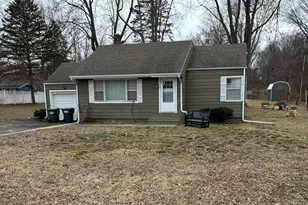 5610 Ridge Rd, Stevensville, MI 49127 - Photo 1