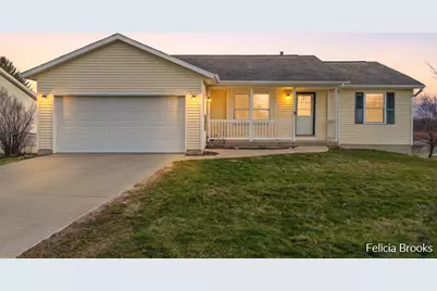614 E Charles Street, Hastings, MI 49058 - Photo 1