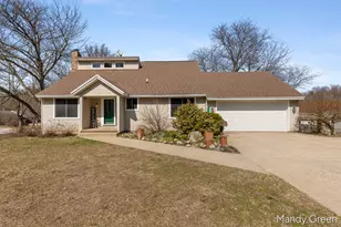 810 W South St, Greenville, MI 48838 - Photo 1