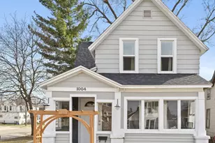 1004 Crosby St NW, Grand Rapids, MI 49504 - Photo 1
