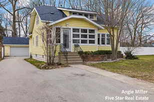 211 William St, Spring Lake, MI 49456 - Photo 1