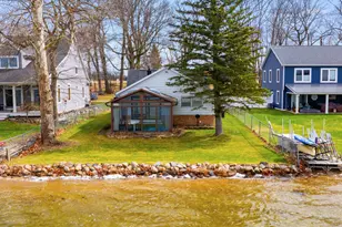 8664 E Long Lake Dr, Scotts, MI 49088 - Photo 1
