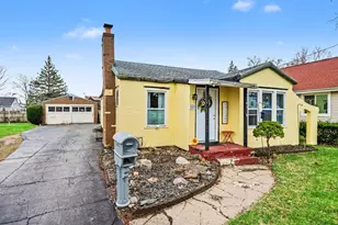 545 W Territorial Rd, Battle Creek, MI 49015 - Photo 1