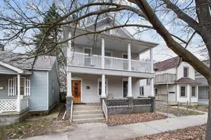 937 Davis Ave NW, Grand Rapids, MI 49504 - Photo 1
