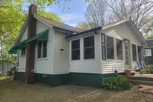 1193 Lakeview Dr, Brooklyn, MI 49230 - Photo 1