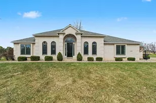 1100 Longview Ln, Saline, MI 48176 - Photo 1