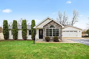 524 S Rosewood, Jackson, MI 49201 - Photo 1