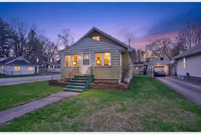 705 E Bird Street, Jackson, MI 49203 - Photo 1
