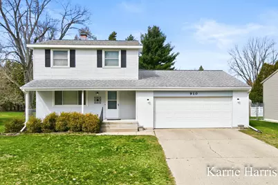 910 E Evergreen Street, Greenville, MI 48838 - Photo 1