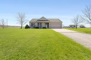 1732 Sugar Ln, Niles, MI 49120 - Photo 1