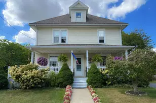 410 S Center St, Stockbridge, MI 49285 - Photo 1