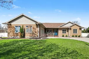 33 Wood Dr, Coldwater, MI 49036 - Photo 1