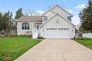 477 Pine Wood Ct, Holland, MI 49424 - Photo 1
