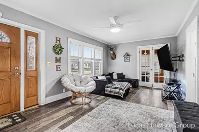 116 N Douglas Avenue, Three Rivers, MI 49093 - Photo 4