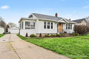 116 N Douglas Ave, Three Rivers, MI 49093 - Photo 18