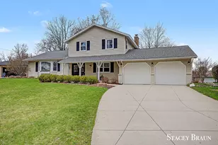 3045 Meadow Way St SE, Grand Rapids, MI 49546 - Photo 1