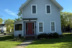 301 W Washington St, Greenville, MI 48838 - Photo 1
