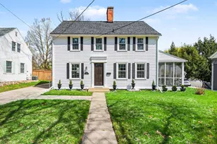 346 N Marshall Ave, Marshall, MI 49068 - Photo 1