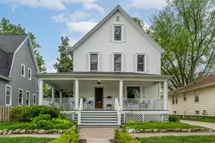 548 Archer Ave, Saint Joseph, MI 49085 - Photo 1