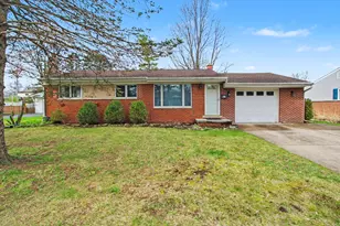 833 Lambkins Rd, Saline, MI 48176 - Photo 1