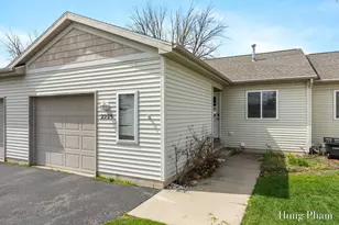 2925 Harmony Ct, Wyoming, MI 49519 - Photo 1
