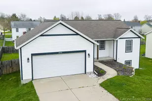 3076 Daybreak Ln, Holland, MI 49424 - Photo 1