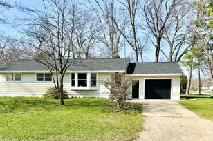 1786 Oak Park Dr, Muskegon, MI 49442 - Photo 1
