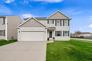 5798 Sable Ridge Dr SE, Kentwood, MI 49508 - Photo 1
