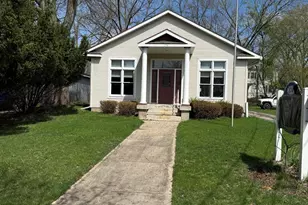 174 E Adams St, Ionia, MI 48846 - Photo 1