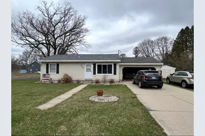 500 E Grant Street, Greenville, MI 48838 - Photo 1