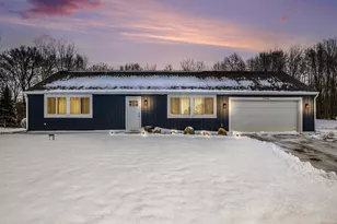 75603 Ridgeway Dr, Lawton, MI 49065 - Photo 1