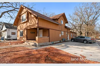 414 E Hackley Avenue, Muskegon, MI 49444 - Photo 1